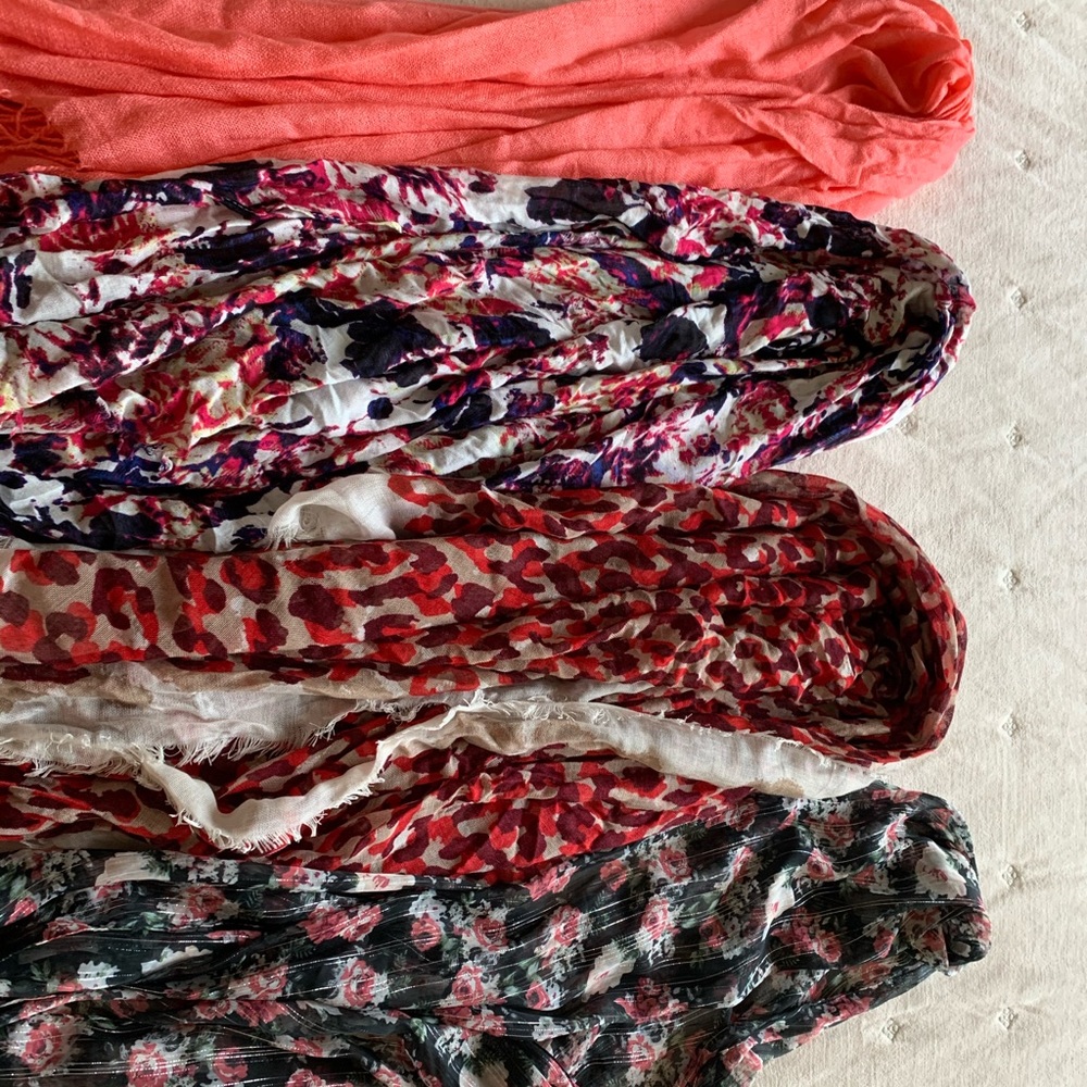 Lightweight scarf bundle - Picture 2 of 5
